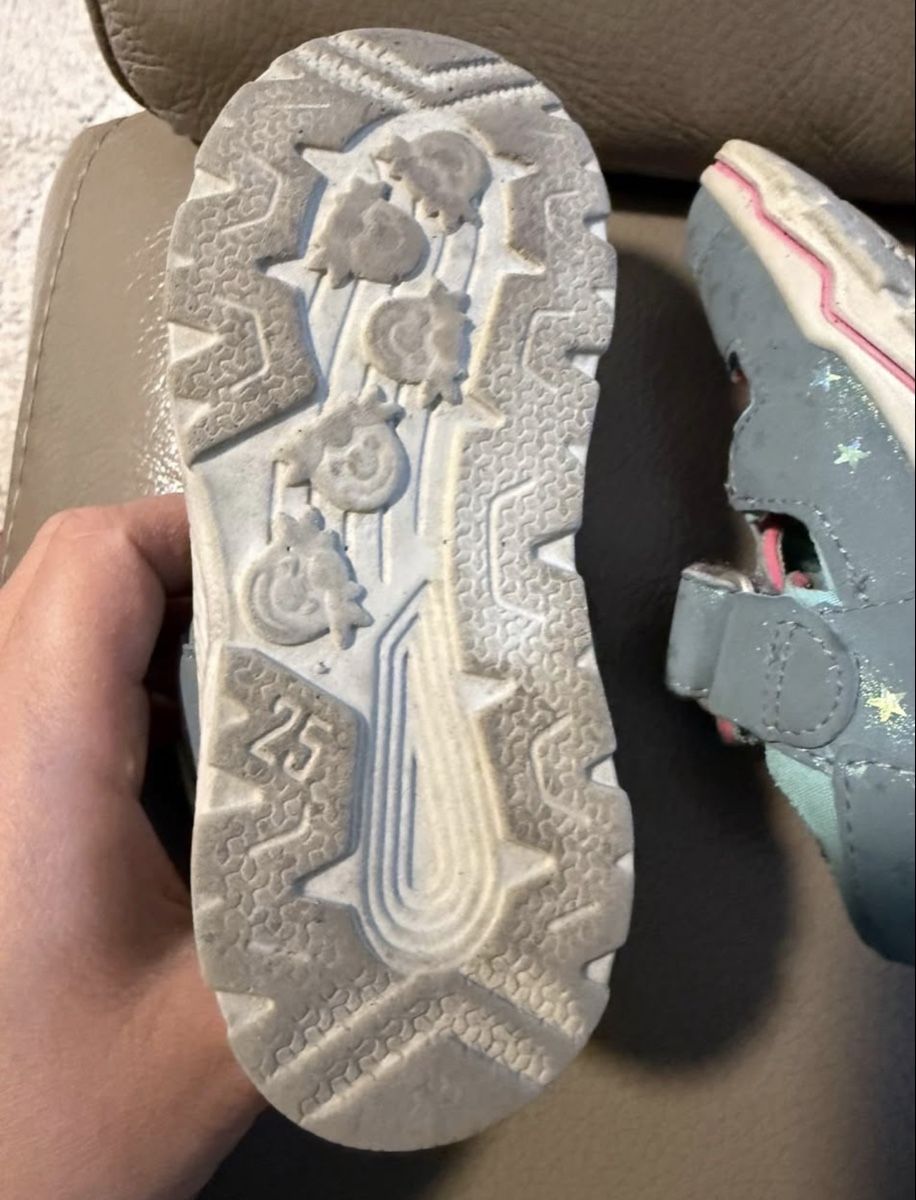 Scarpe per ragazze: Mädchen Sandalen – Usato da Effretikon venduto da cesco11 1