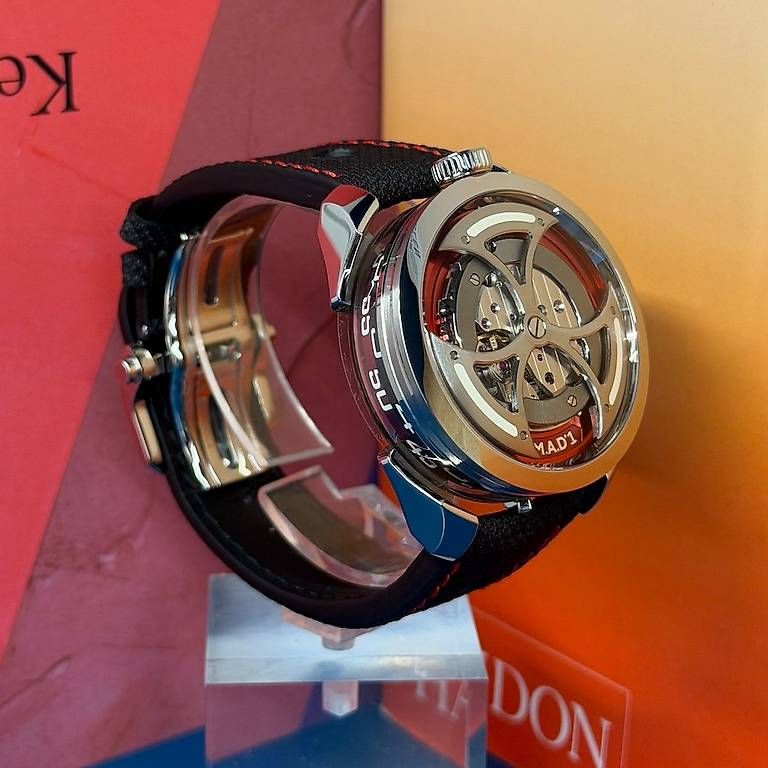 Orologi: M.A.D.Editions M.A.D.1 RED – Usato da Genève venduto da minty.watches 2