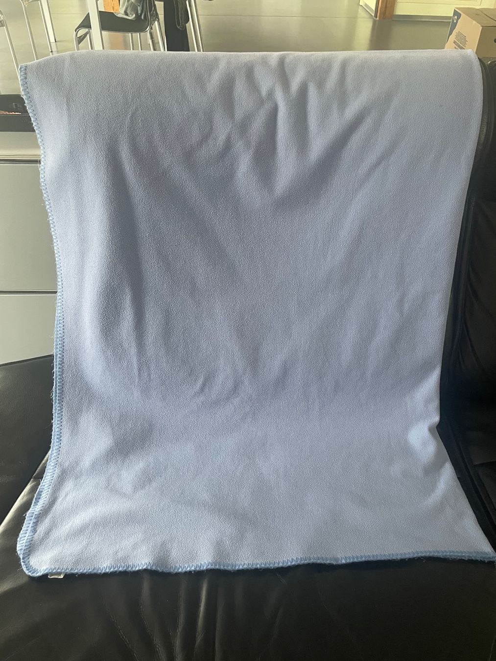 Coperte: Fleecedecke, Kuscheldecke, Grösse 125 x 155 cm, hellblau – Usato da Münsingen venduto da ger_fp52 1