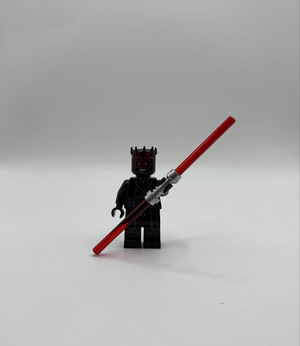 Lego Statuette: Lego Star Wars Darth Maul – Usato da Bern venduto da Nik_Stock