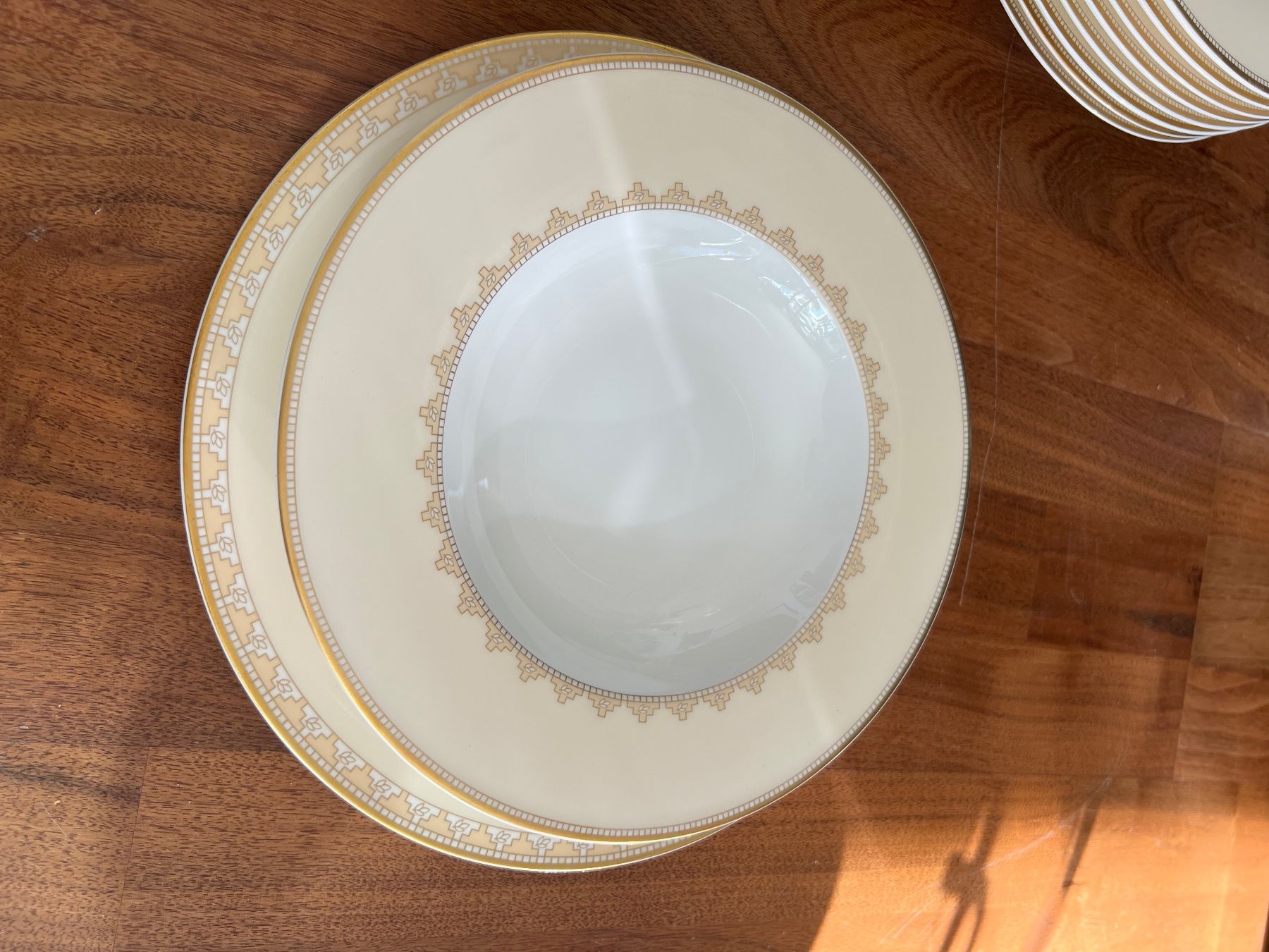 Villeroy & Boch Set di piatti: Villeroy & Boch Samarkand 19-teiliges Teller-Set – Usato da Jona venduto da Sariksa 1