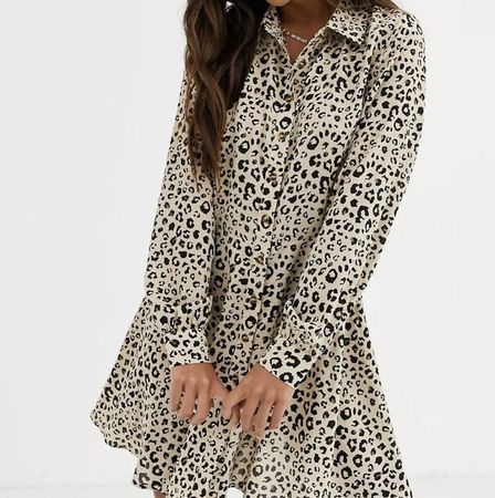 Beiges Kleid im Leolook Gr. XS - 231103