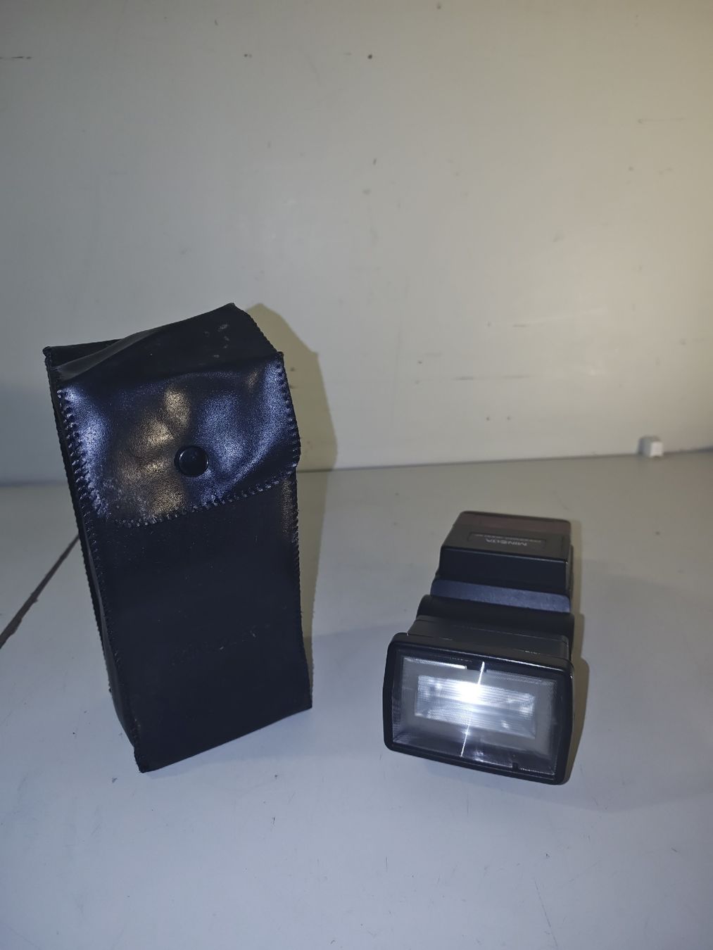 Minolta Flash: Blitzgerät von Minolta Program 4000 AF (nov641) – Difettoso da Künten venduto da Schnaepplihuus