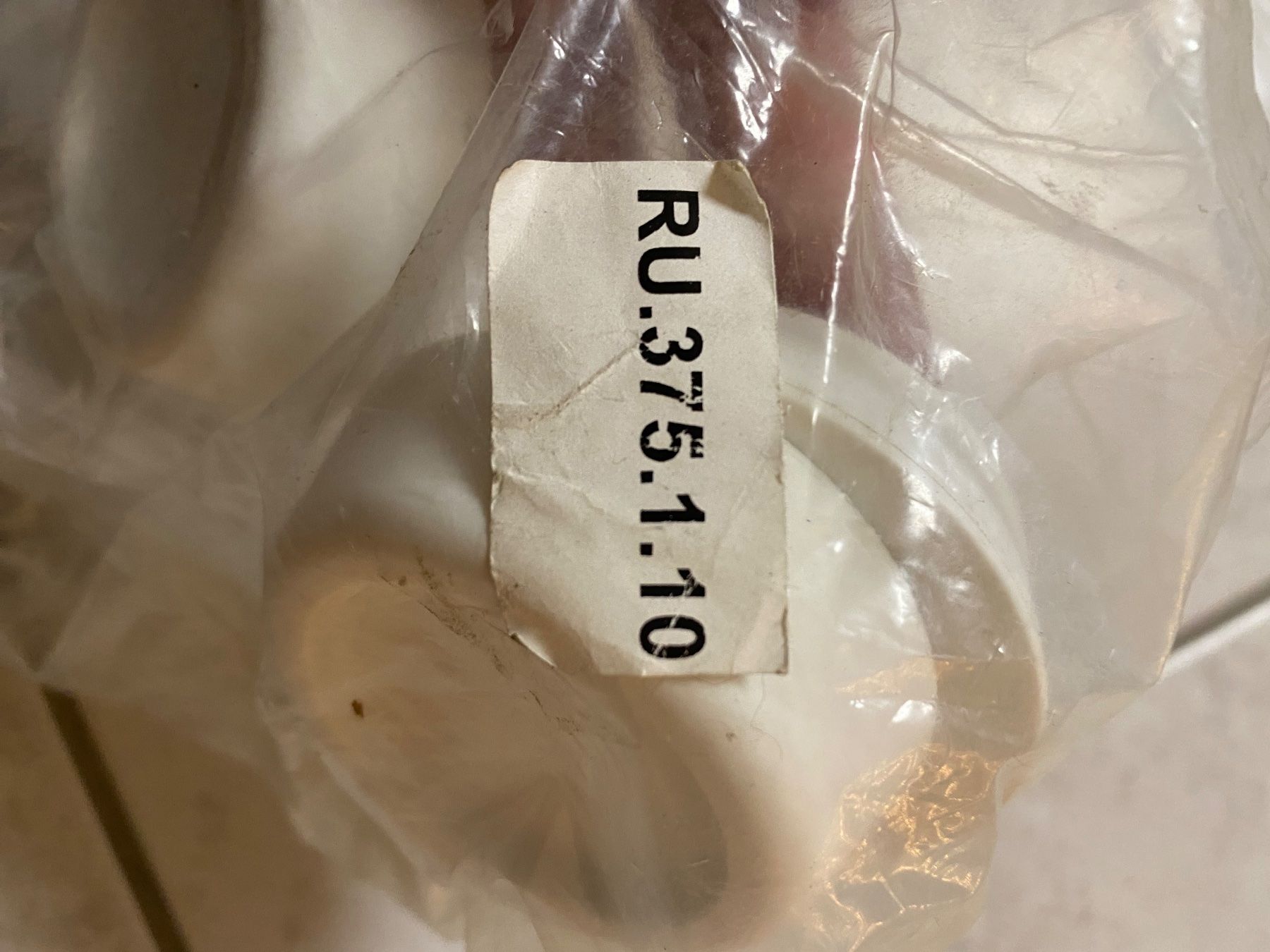 Plateaux: Bodenfixierteller – Neuf avec emballage d'origine à Schwaderloch par z_g 1