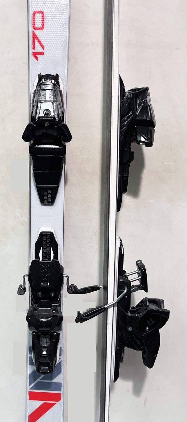 Stöckli Skis: Stöckli AXIS   170 cm; Model 2024 – D'occasion à Brüttisellen par SkiverkaufStepan 2