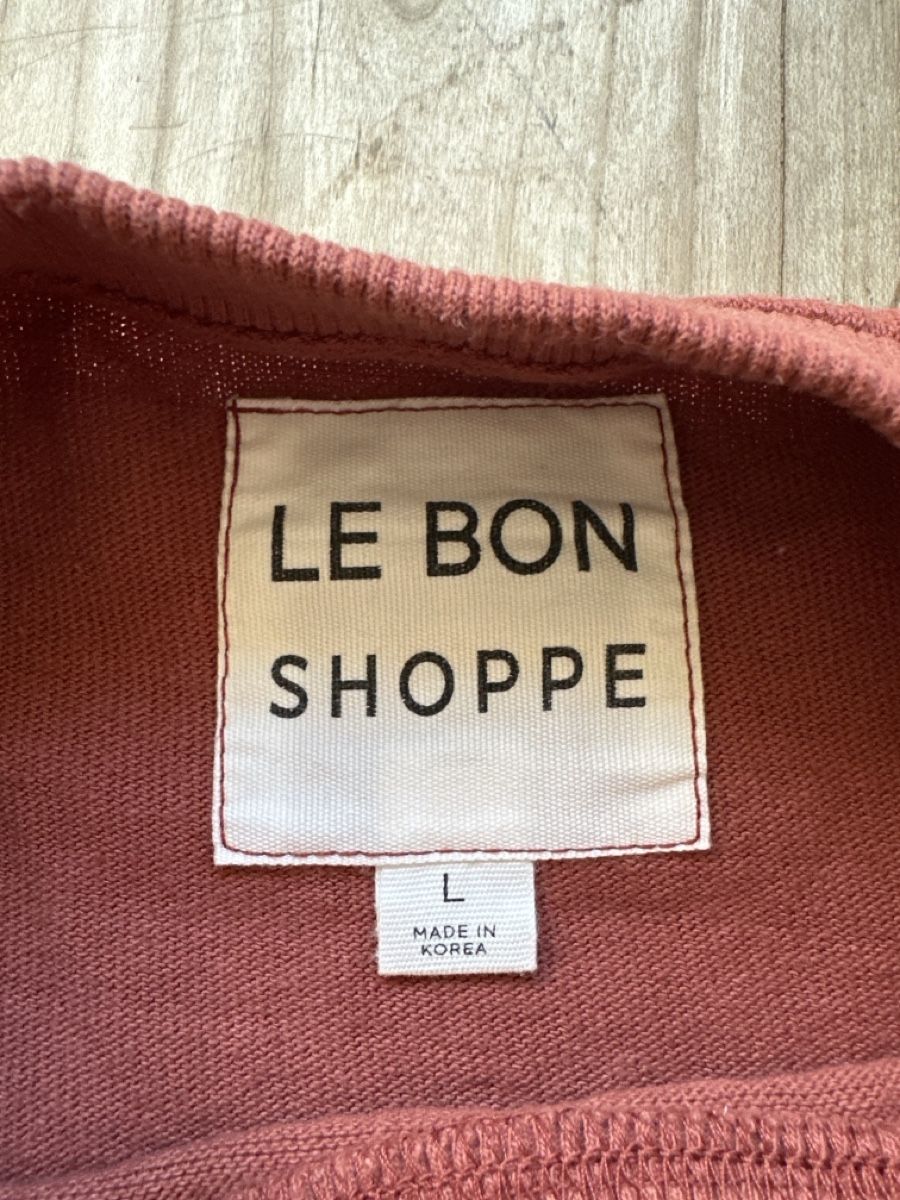 T-shirt: Shirt le bon Shoppe – Usato da Zuerich venduto da Christina.h 1