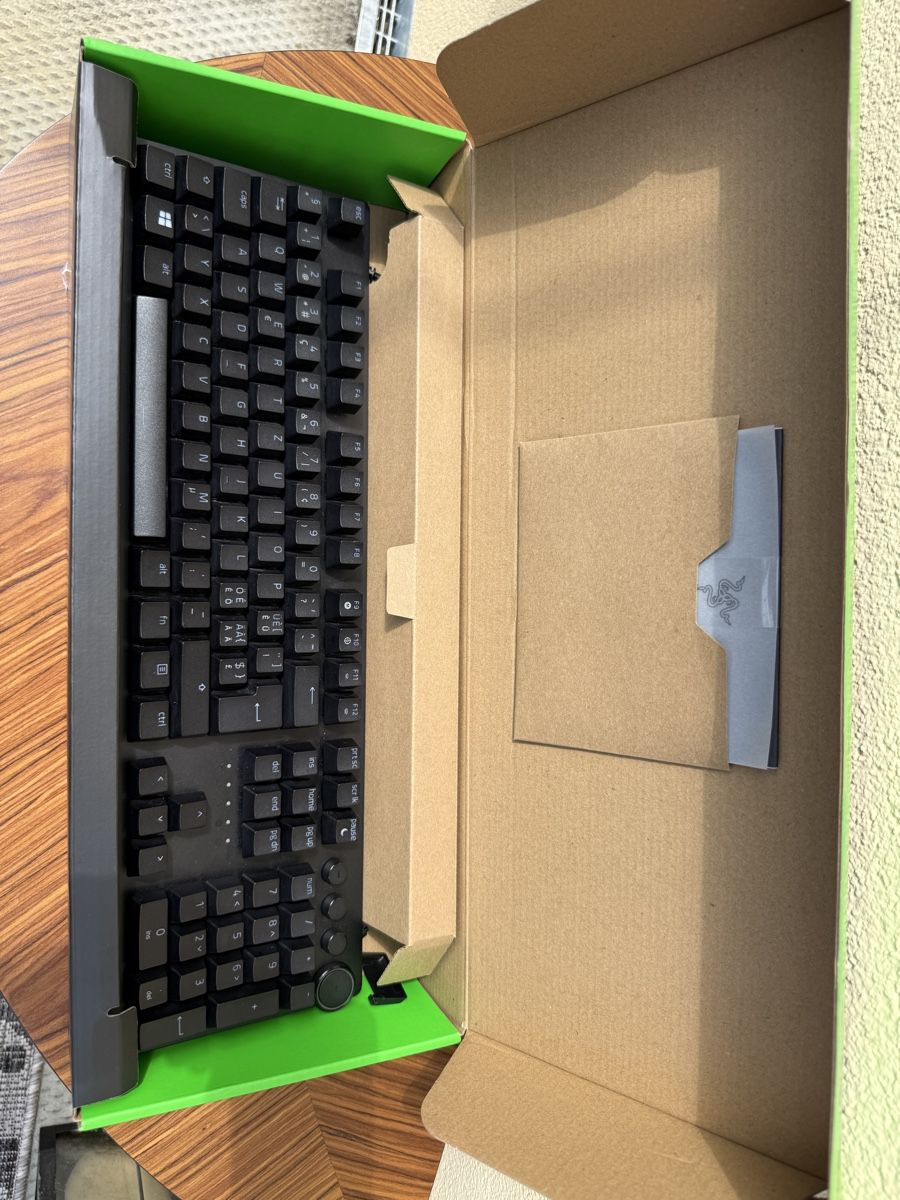 Razer Tastaturen: Razer Huntsman V2 - Gaming Keyboard – Gebraucht aus Wald ZH von Carloiten 7