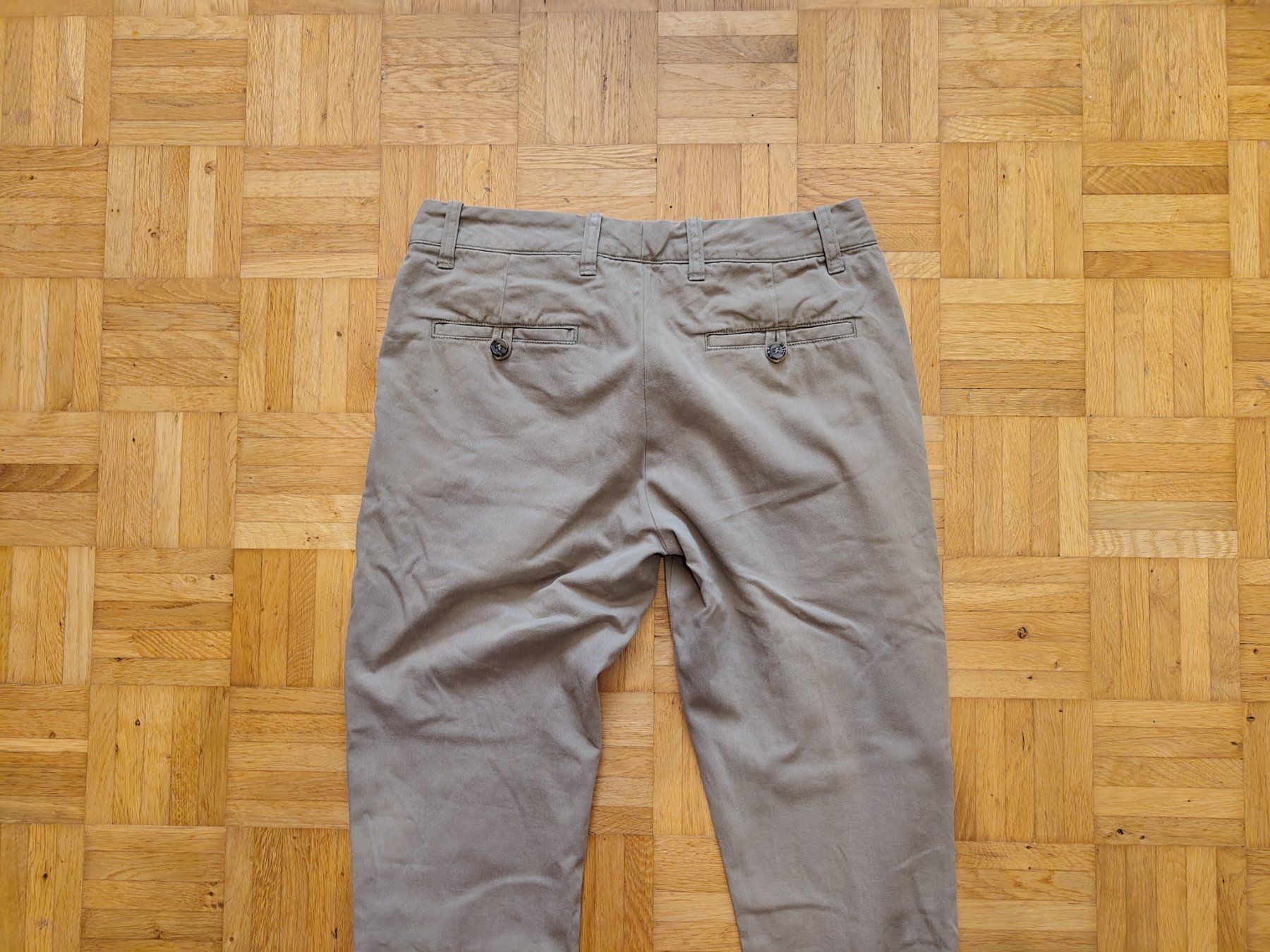 Pantalons: Peter Manning Chino Olivgrün – D'occasion à Rüedisbach par Minduck 1