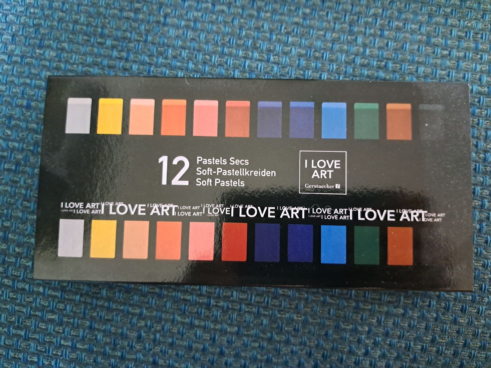 Farben: Pastellkreiden – Neu und originalverpackt aus magden von cam_w2ff