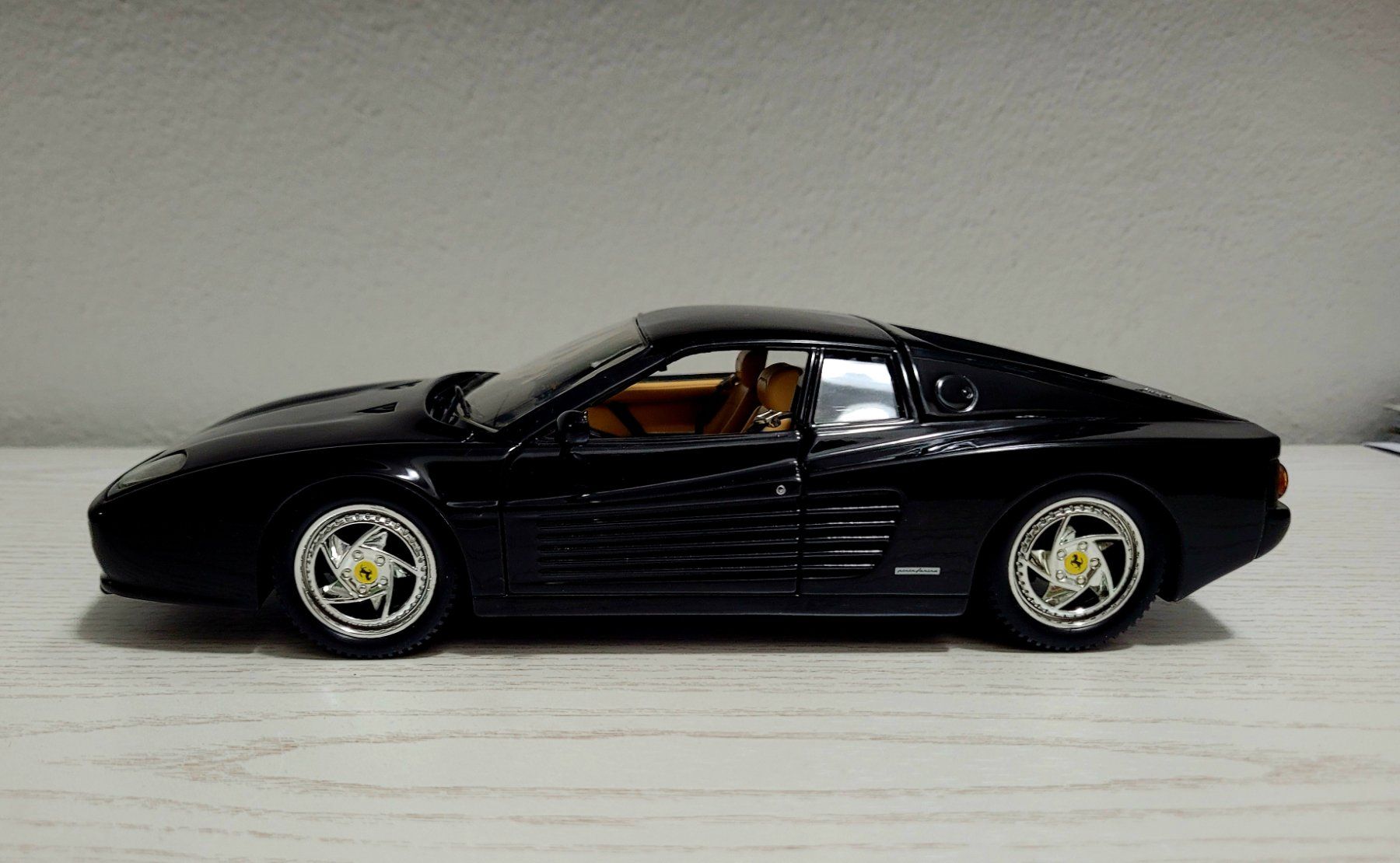 Ferrari Modellini d'auto: Ferrari 512 M 1:18 – Usato da Chiasso venduto da R.e.g.59 2