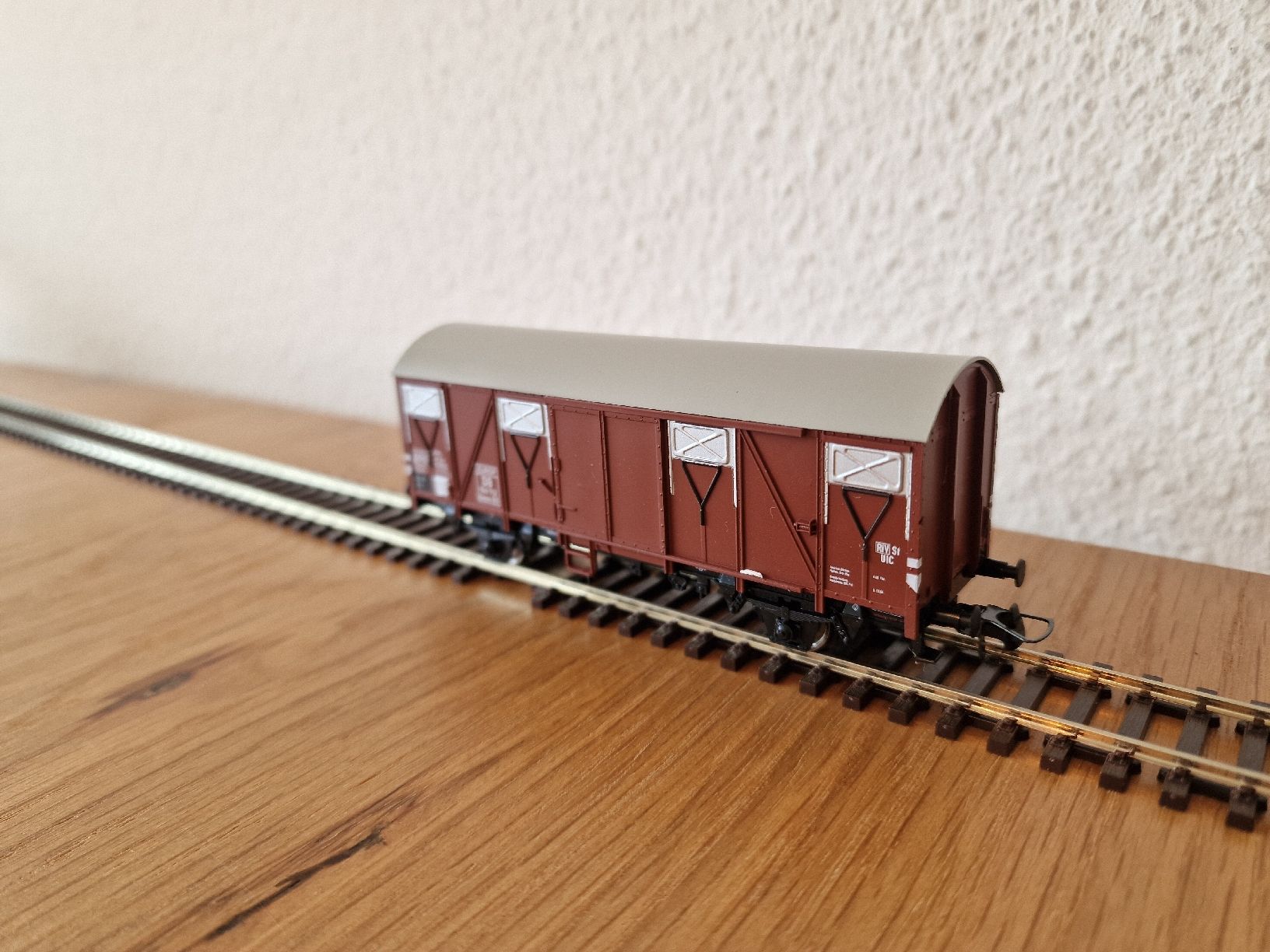 Roco Modellini di ferrovie: DB Güterwagen H0 – Usato da Matten b. Interlaken venduto da lor_hr9w 2