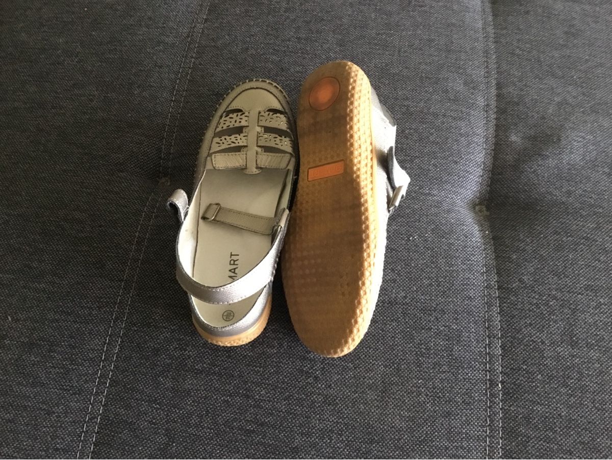 Scarpe da donna: Damart Sandalen GR 39 – Nuovo (secondo la descrizione) da Endingen venduto da Warlock 2