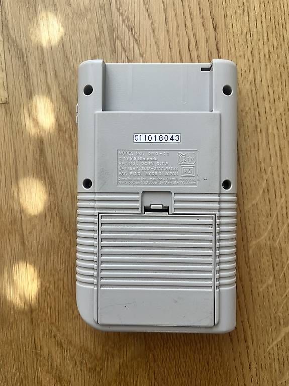 Nintendo Console: Game Boy Nintendo originale (DMG-01) – Usato da Lausanne venduto da kir_9bf8 2
