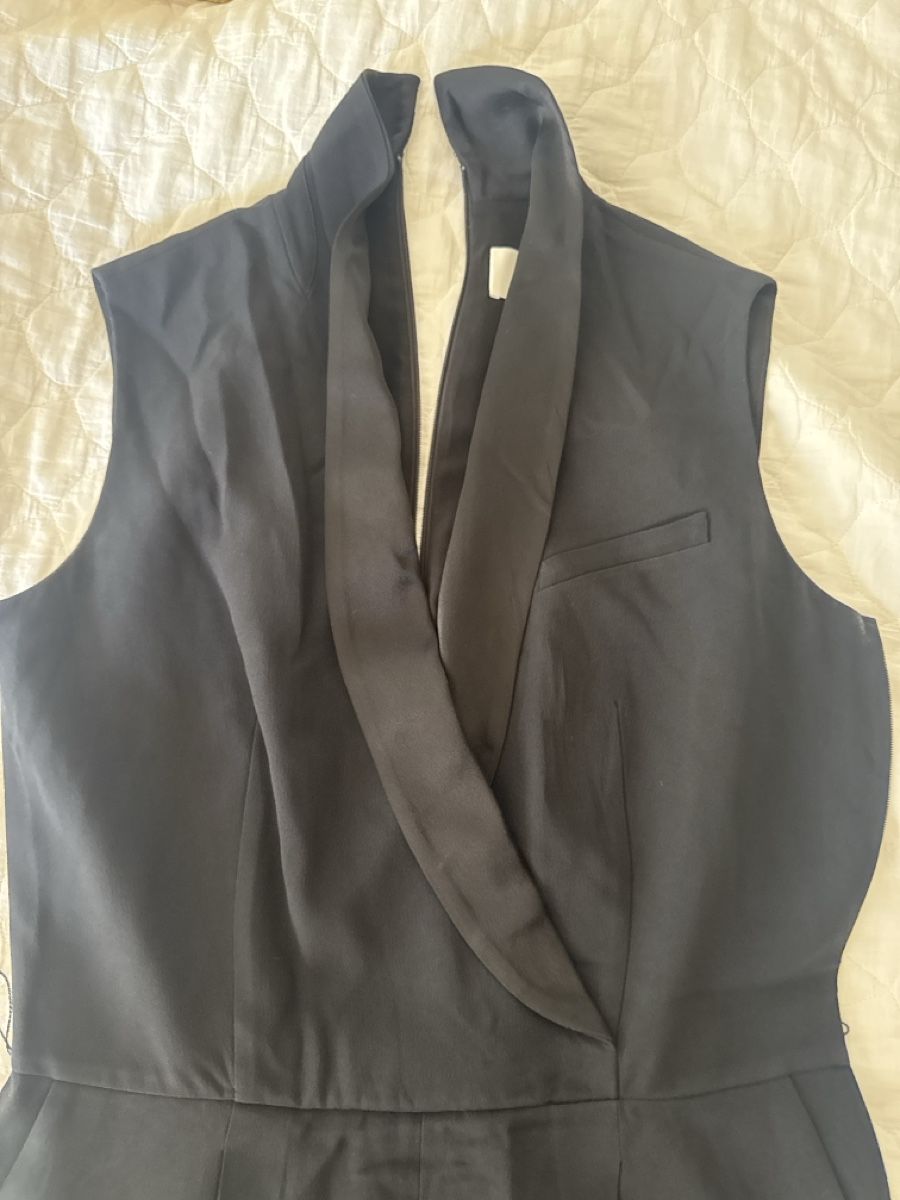 Hugo Boss Tute: Combinaison HUGO BOSS noire, taille 40 CH – Usato da Genève venduto da Cicin 1