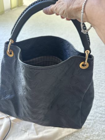 Louis Vuitton Artsy schwarz