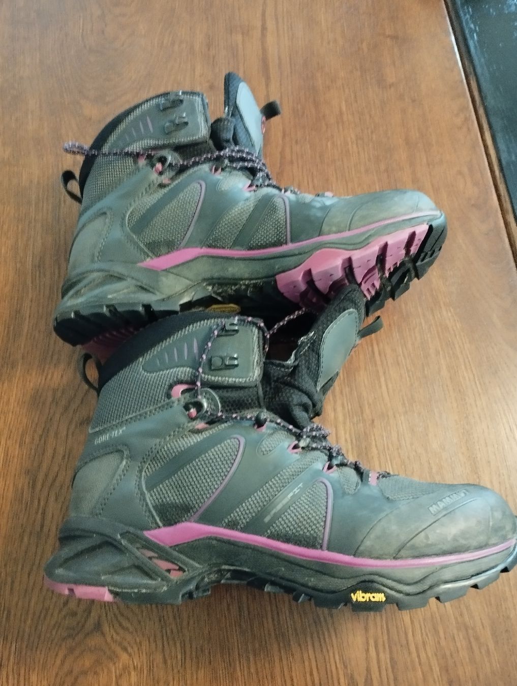 Mammut Scarpe da donna: Mammut Wanderschuhe, Gr. 39 – Usato da Neu St. Johann venduto da seerose63