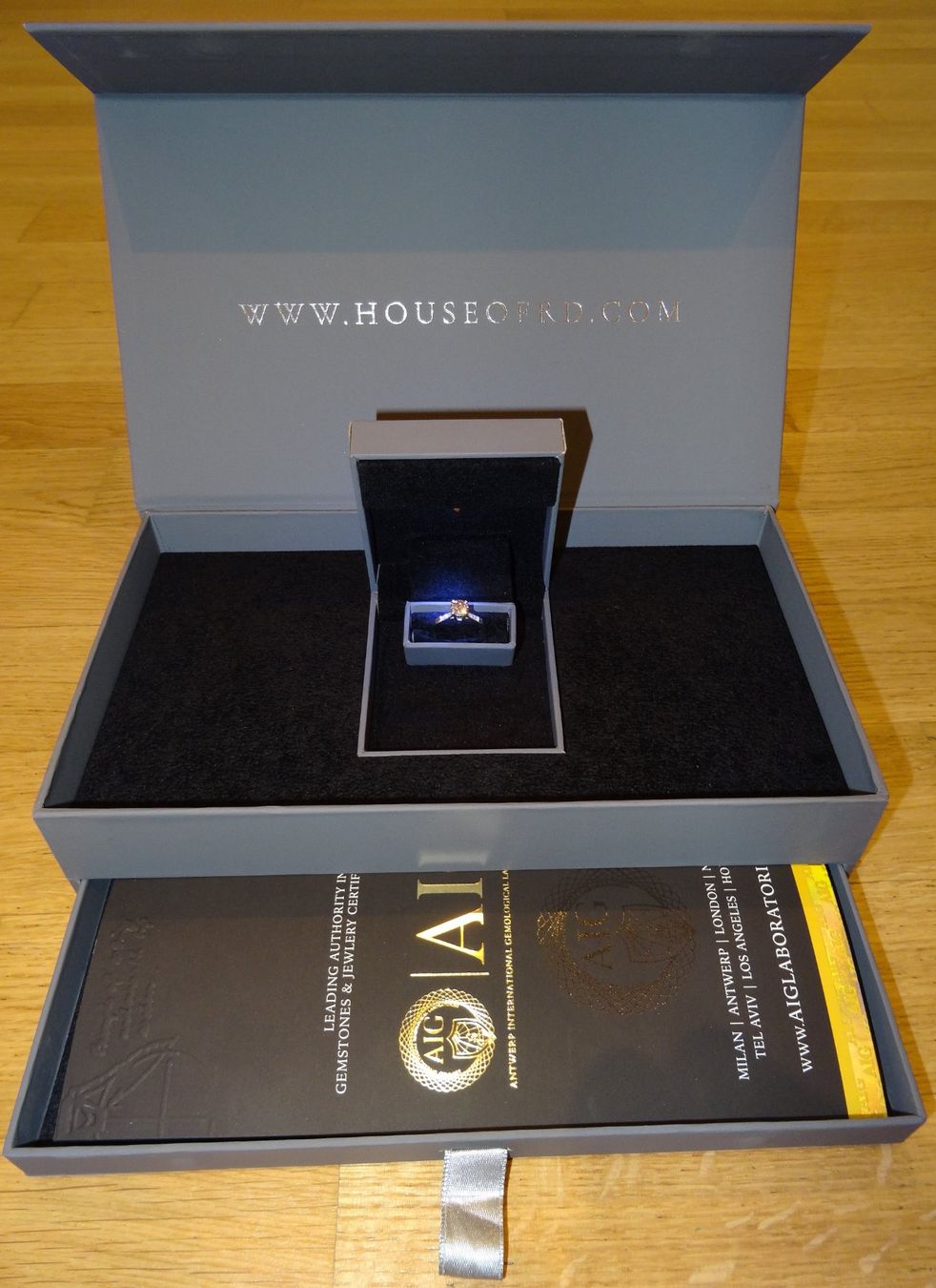Anelli: Fancy Diamant Ring 1.09ct Weissgold – Nuovo e nell'imballaggio originale da Matten b. Interlaken venduto da kero71 6