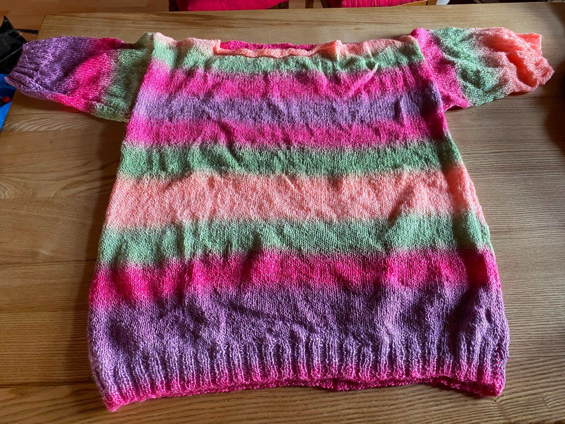 Lots de vêtements: 6 Handgestrickte Pullis Gr. M/L – D'occasion à Röschenz par Tashroal 3