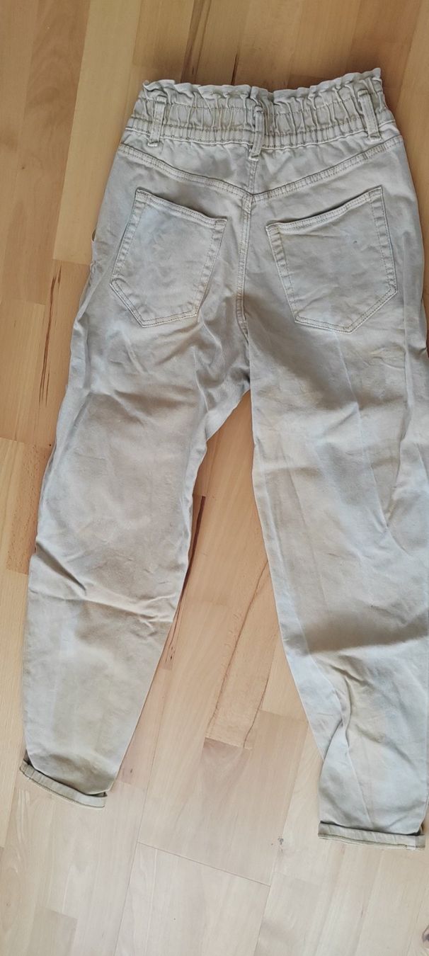 Jeans: Beige Hosen – Usato da Feusisberg venduto da Sindbad3 1