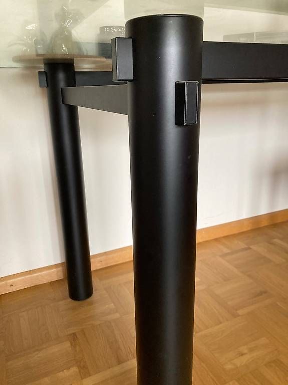 Tables: Glastisch ergodata – D'occasion à Basel par tyan68