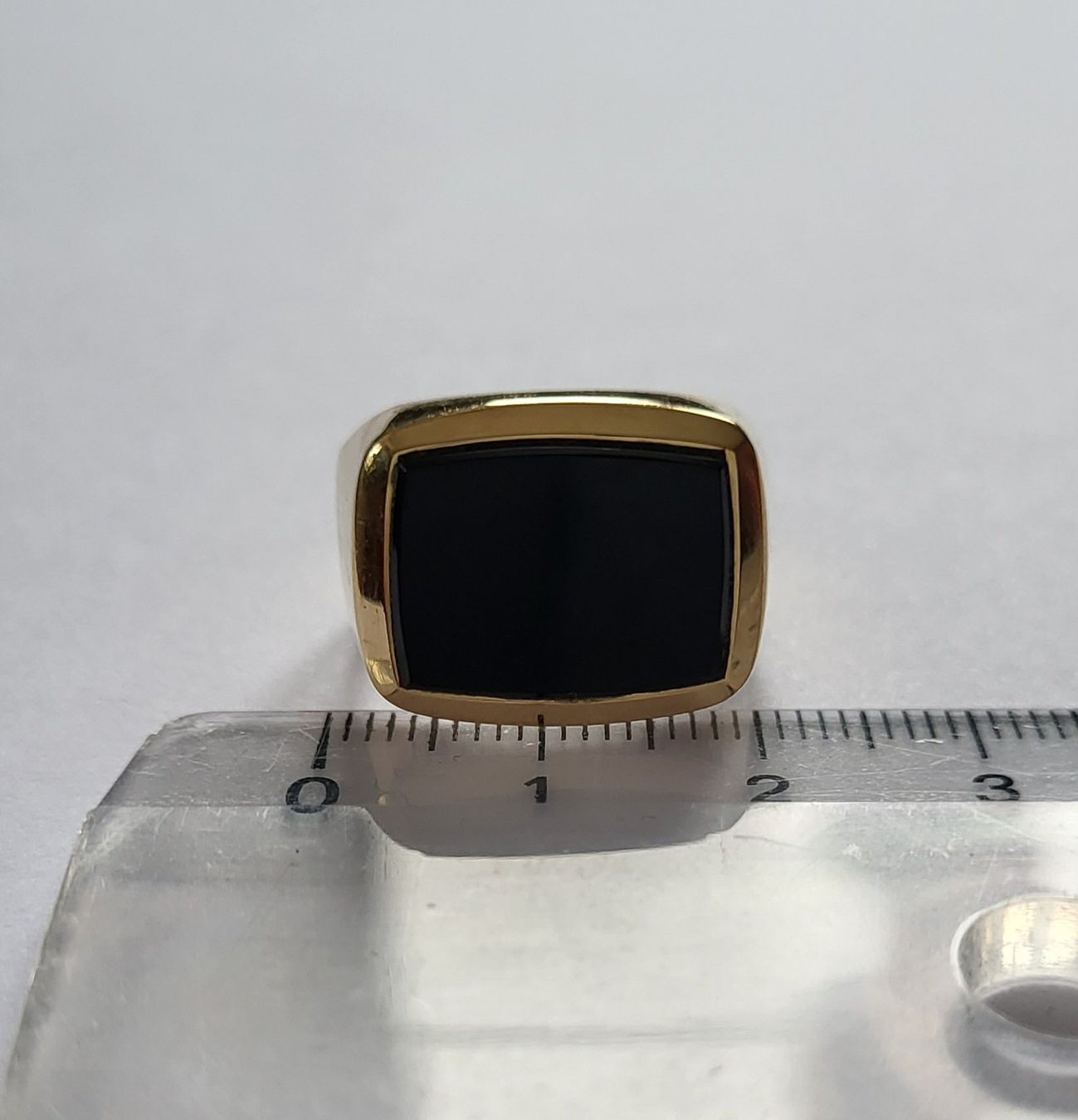 Anelli: 18 Karat 750 Massiv Ring Mit Onyx – Usato da Wald ZH venduto da Aniade