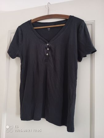 Shirt mit V-Ausschnitt