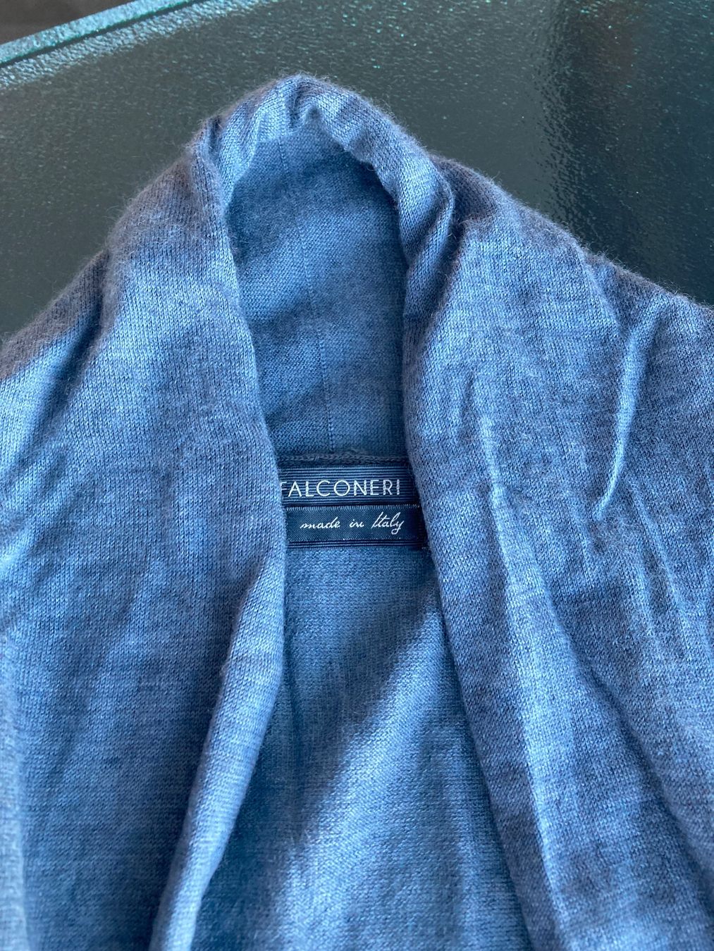 Falconeri Giacche: FALCONERI Strickjacke, Hellblau/Grau, Gr. M, 100% Kaschmir – Nuovo (secondo la descrizione) da Zürich venduto da elegantissima 4