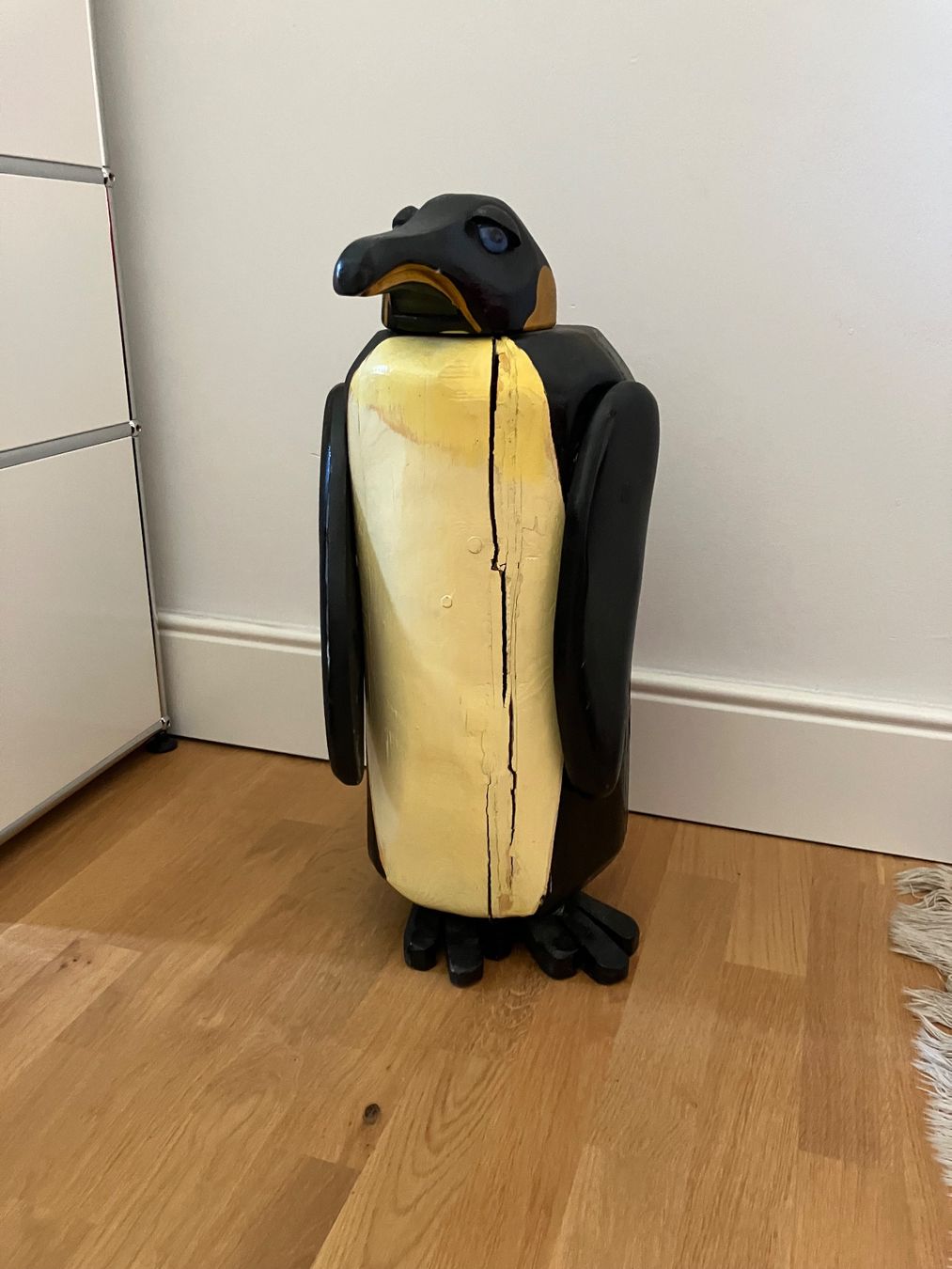 Sculptures & Statues: Lustiger Pinguin aus Holz – D'occasion à Zürich par mnnw