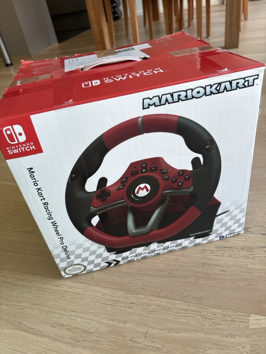 Controller: Volant Mario Kart Deluxe édition pour Switch – Usato da Vich venduto da Loic1268