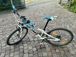 Kindervelo SCOTT Junior 24 weiss/blau gebraucht