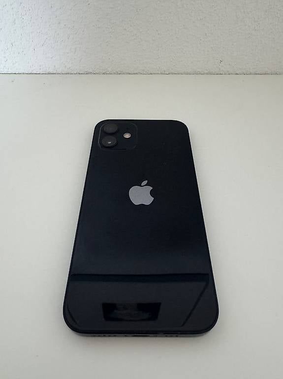 Telefoni cellulari / Smartphones: iPhone 12 schwarz 128GB  – Usato da Zürich venduto da der_kay 2