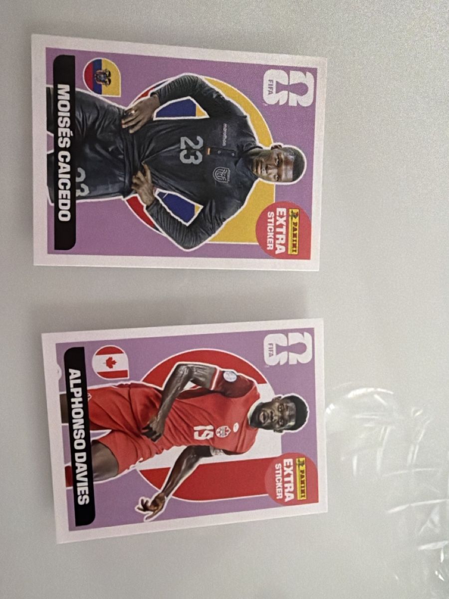 Panini Carte collezionabili: Extra Sticker Regular Davies& Caicedo – Nuovo (secondo la descrizione) da Schlieren venduto da Maria_8952