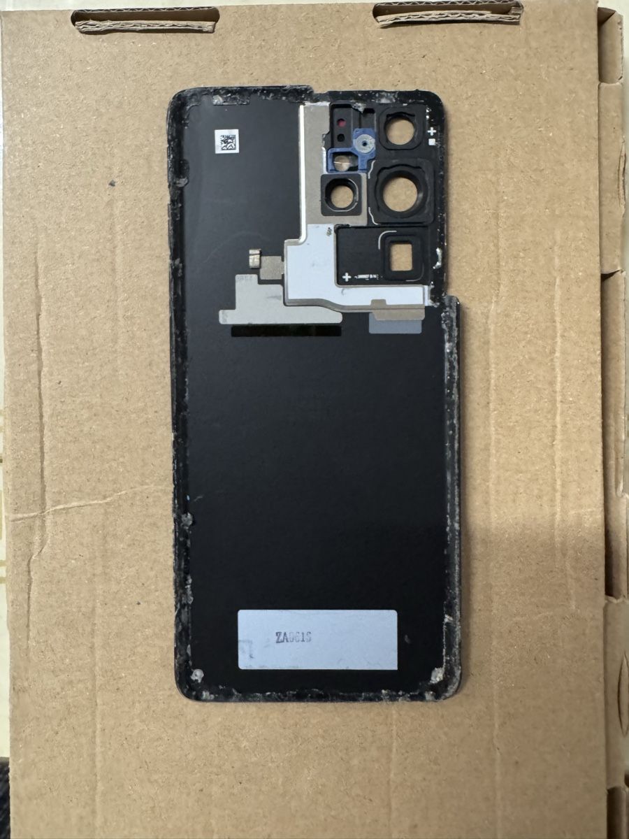 Samsung Telefoni cellulari / Smartphones: Samsung S21 Ultra - Back Glass – Usato da Petit-Lancy venduto da abd_z5cb 1