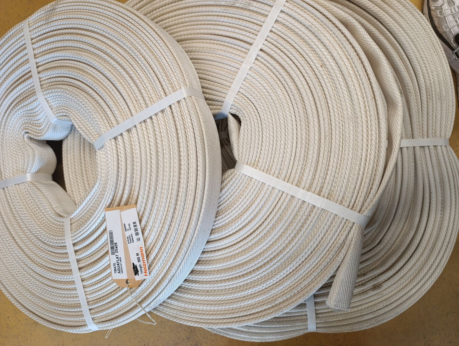 Narguilés: AQUAFLAT DN25 Hose 300M New – Neuf avec emballage d'origine à Bern par wej_9yyl
