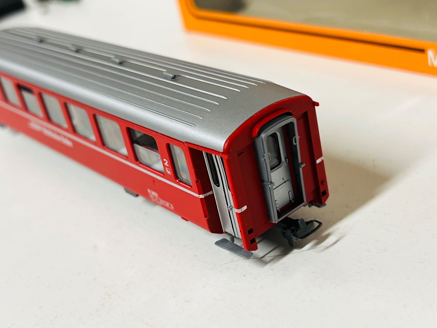 Bemo Modellini di ferrovie: Bemo 3260  RhB B 2451 Personenwagen – Nuovo (secondo la descrizione) da Geroldswil venduto da TopTrain54 3