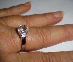 Echtschmuck: Silberring Weisser Topas 18/56