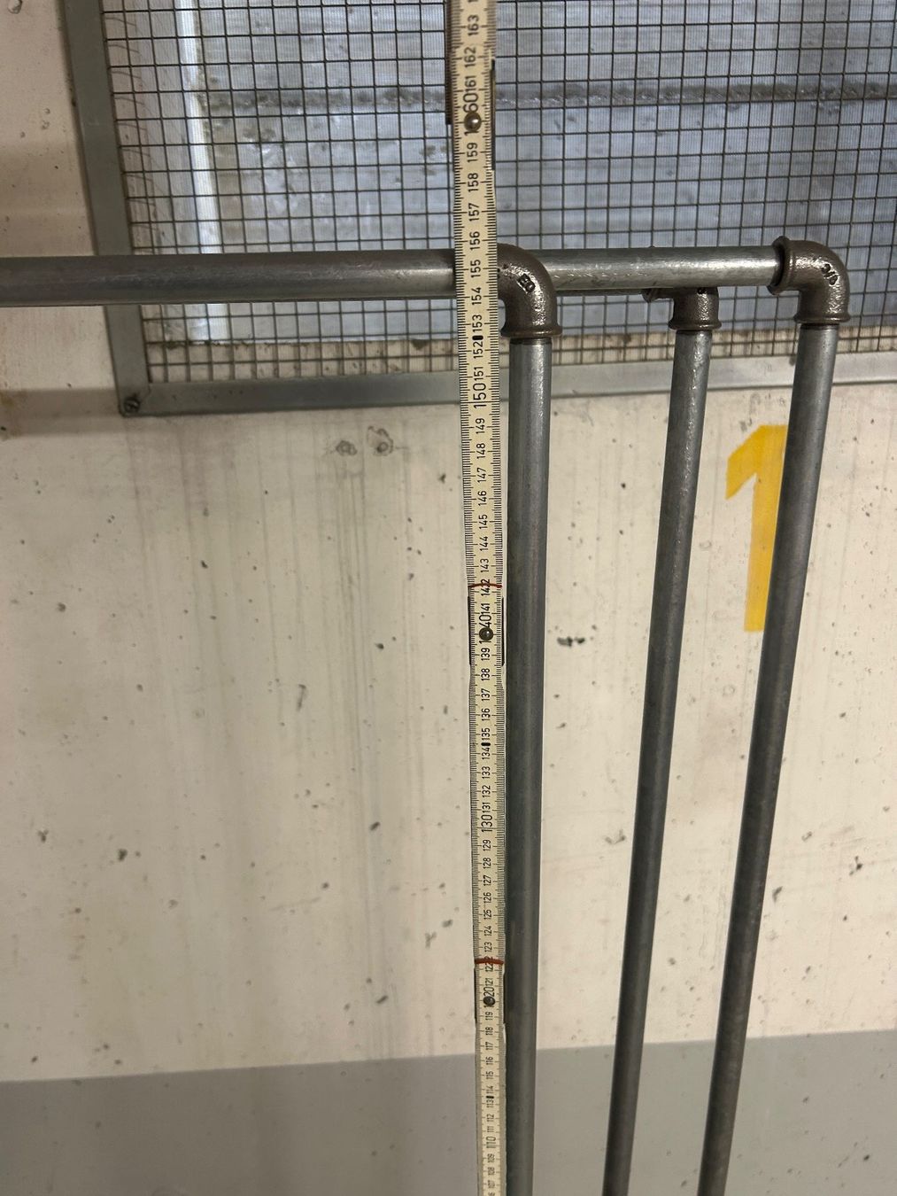 Altro in Decorazioni & Accessori: Kleiderständer Metall Rohre Industrial Look / Schwerlast – Usato da Uetikon am See venduto da Kirb82 3
