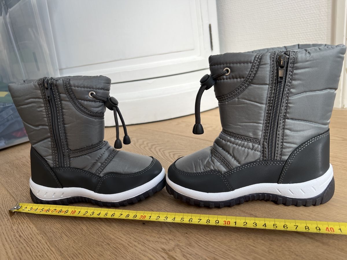 Scarpe per ragazzi: Neu: Winterstiefel Gr. 30 – Nuovo (secondo la descrizione) da Oensingen venduto da katepe 2