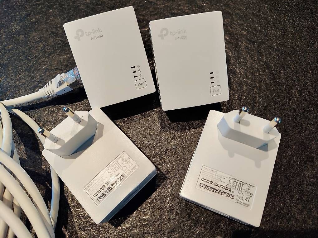 Laufwerke & Adapter: Powerline tp-link AV1000 – Gebraucht aus Liebefeld von _.Christoph._ 1
