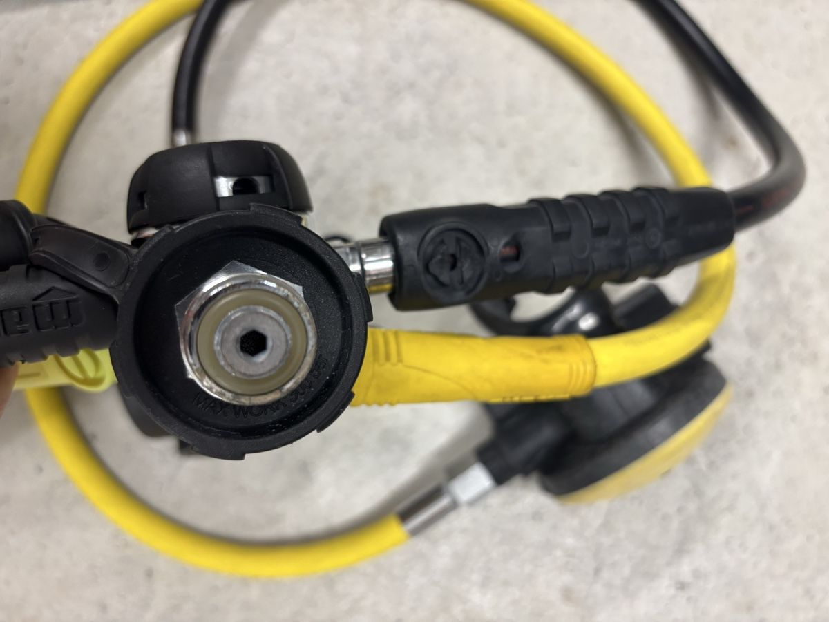 Scubapro Respiratori & Giubbotti: Scuba Pro R095 Atemregler Set mit Octopus – Usato da Küttigen venduto da cedione 3