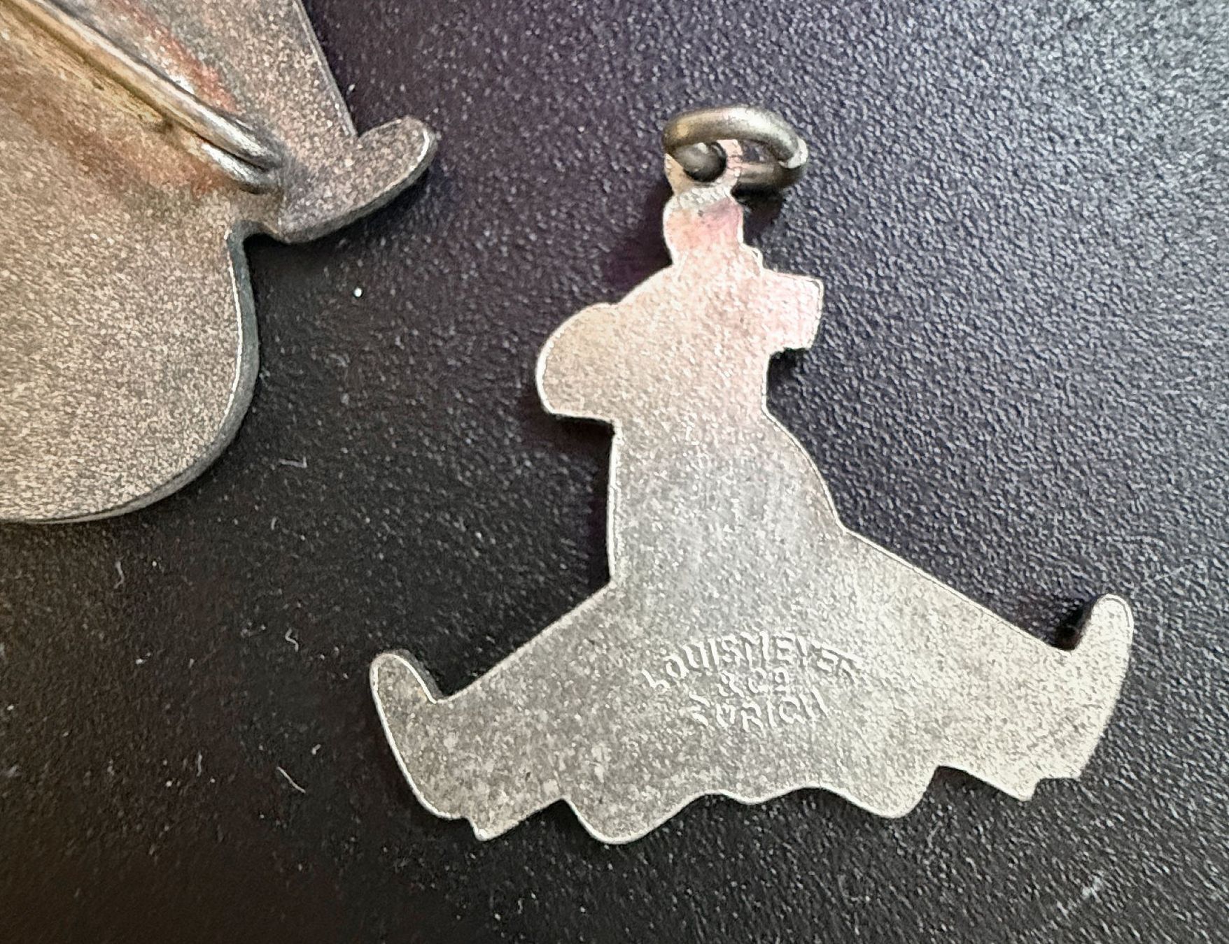 Pendentifs: Globi: Anhänger und Brosche – Neuf (Voir description) à Richterswil par Nathan_adler 2