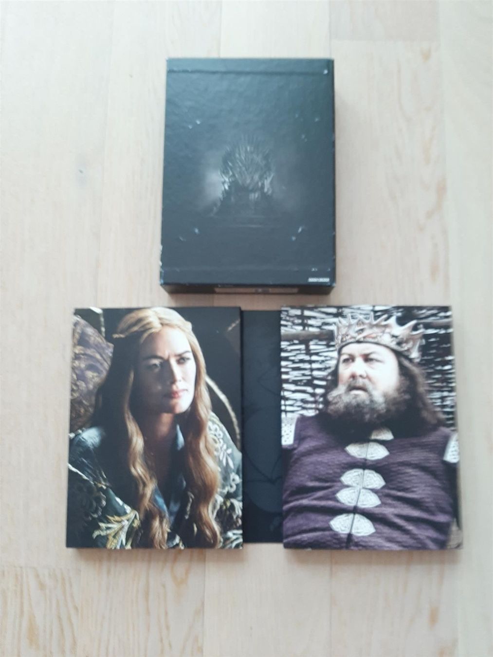 Tutti i DVDs: Game of Thrones Complete First Season – Usato da Affoltern am Albis venduto da Sabinezc 1