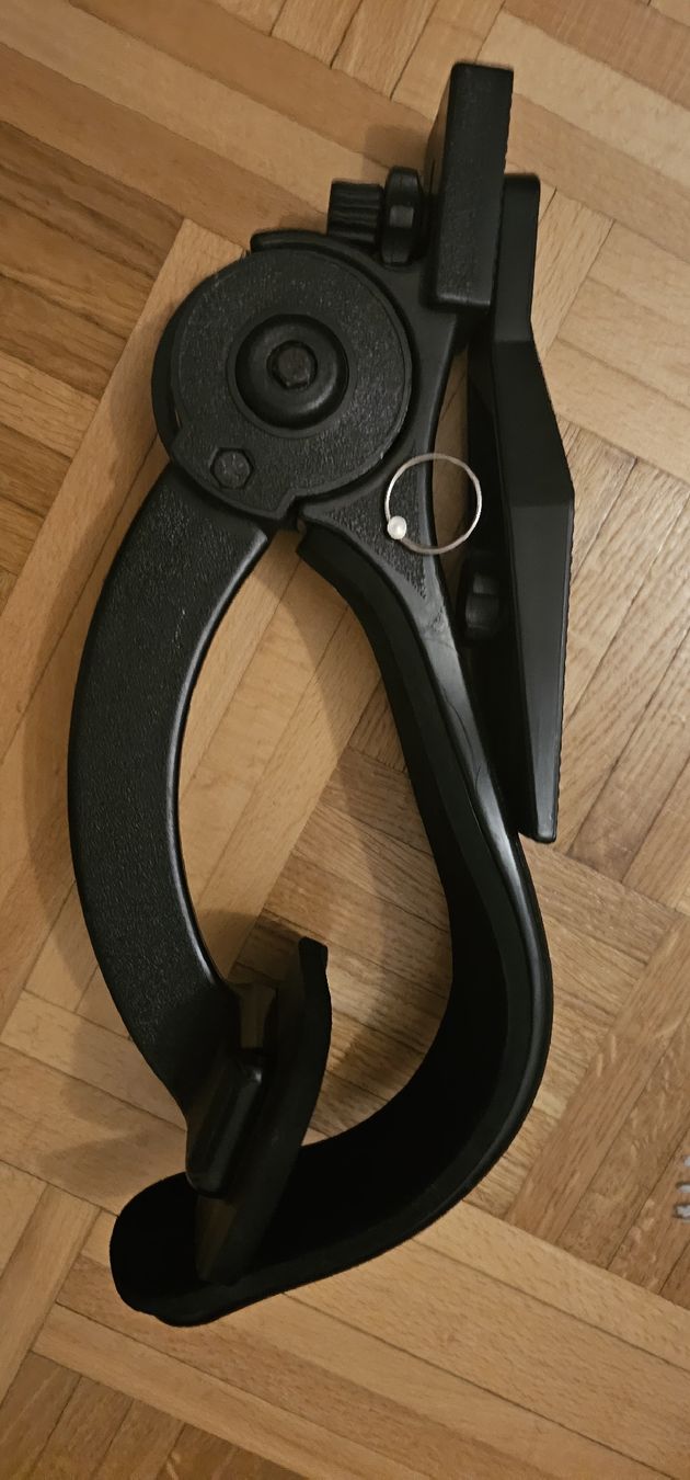 Altri Accessori: Cine-Design BM1 Camera Support Shoulder Mount Rig Black – Usato da Geneve venduto da T36 1