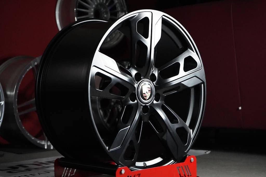 Porsche Felgen: Porsche Felgen 22-Zoll – Neu und originalverpackt aus Tagelswangen von CH-Tuning_GmbH 1