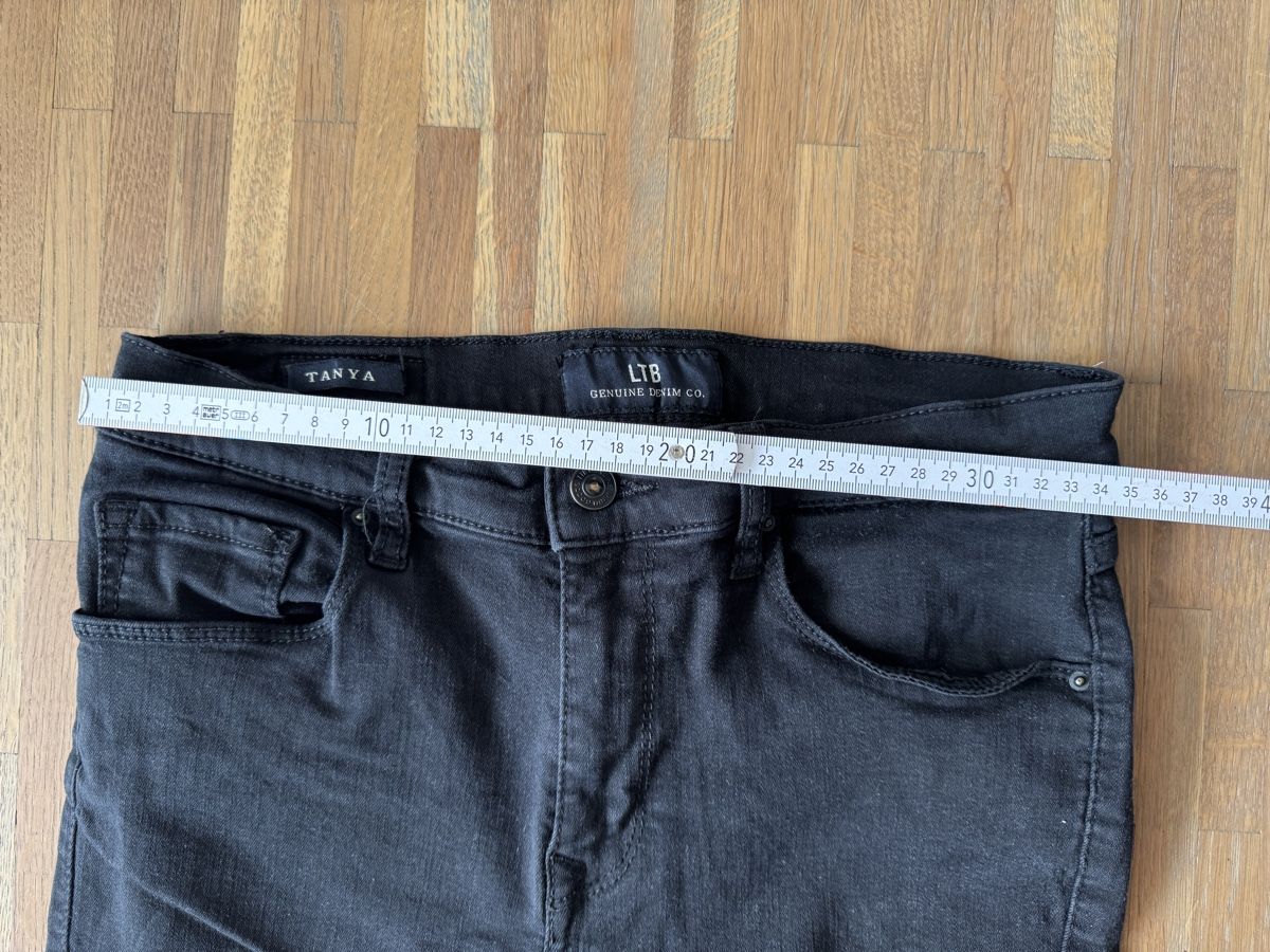 Jeans: Jeans LTB Tanya Grösse 28 schwaz – Gebraucht aus Münsingen von sam_528s 2