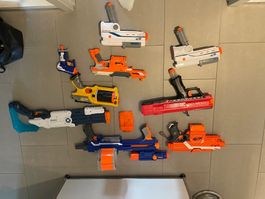 Diverse Nerf Pistolen