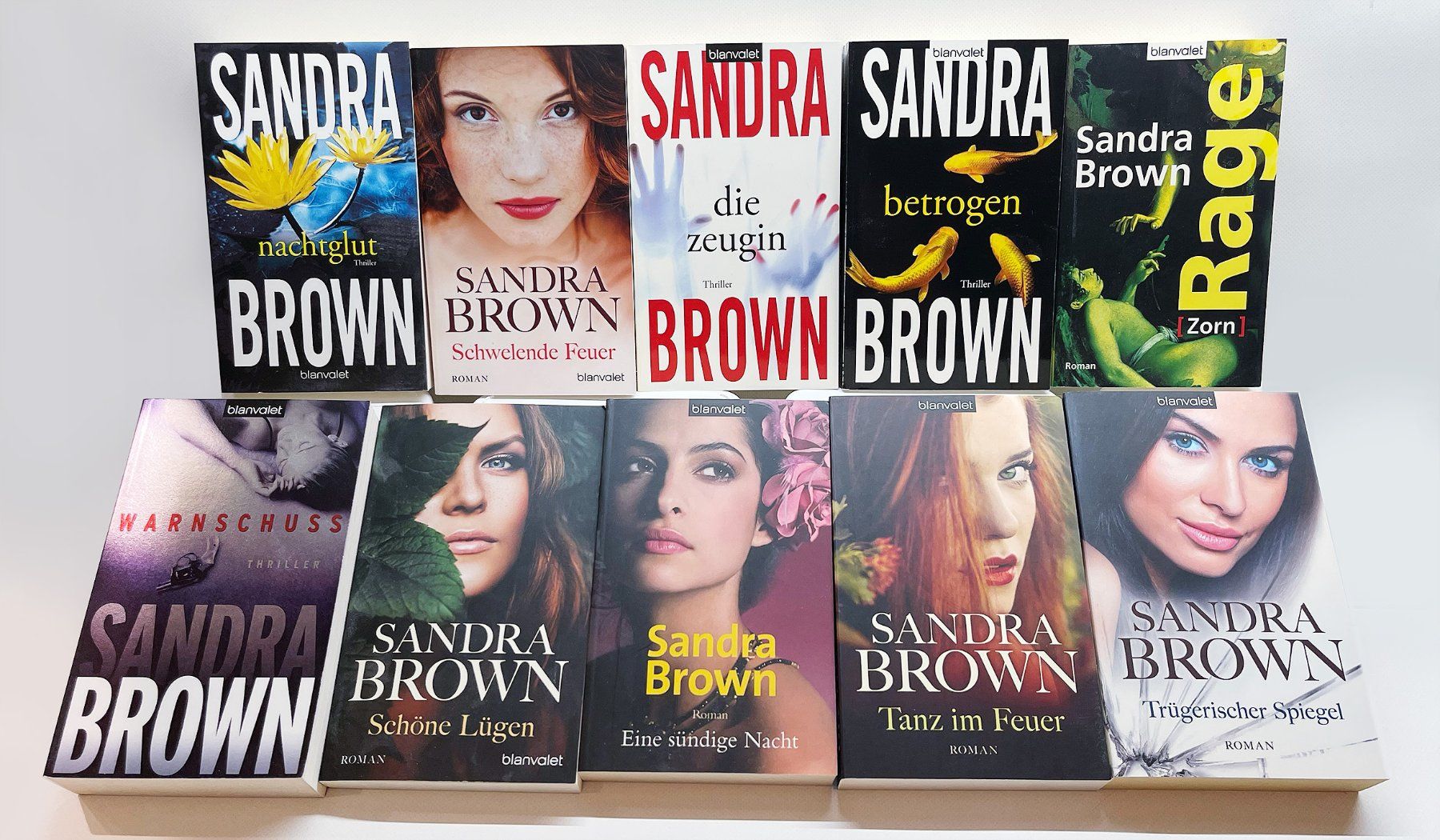 Bücher: Sandra Brown Thriller-Romane, grosse Sammlung – Gebraucht aus Auslikon von Python64 2