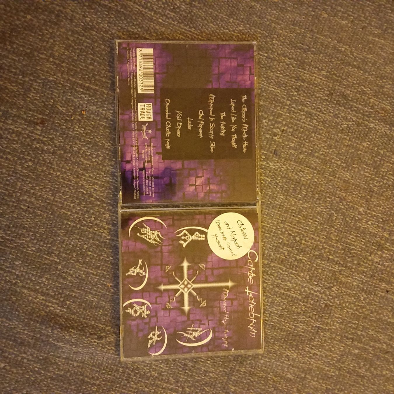 CD: Carpe tenebrum - mirrored.. – Usato da St-Cergue venduto da VeganWarrior