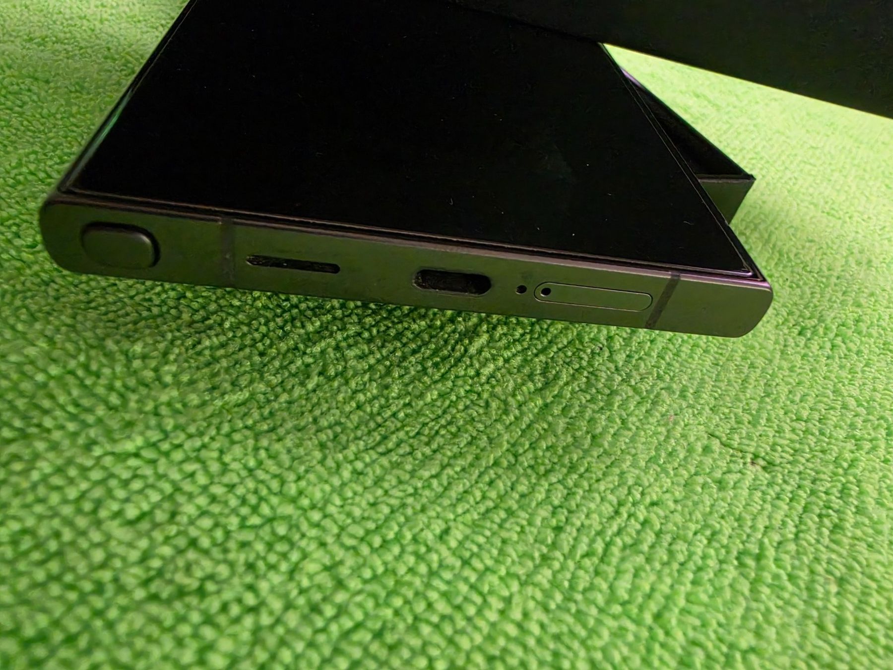 Samsung Portables: Samsung Galaxy s24 Ultra 256 Black – D'occasion à Petit Lancy par yoda13 2