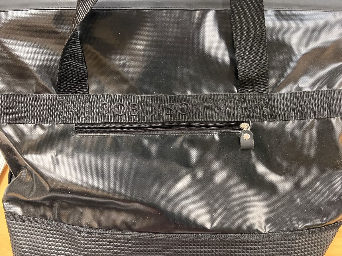 Taschen: Tasche Robinson's Schwarz B 51.5cm H 42cm – Gebraucht aus Münchenstein von dsc_81 1